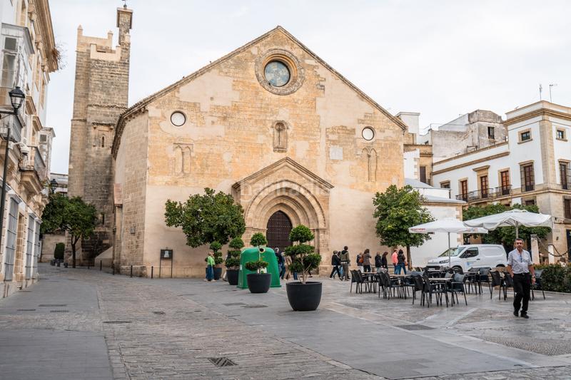 Foto e3104709-b1e8-4f6f-9b44-d28f6adb02e8. Casa amb xemeneia calefacció a Centro Jerez de la Frontera