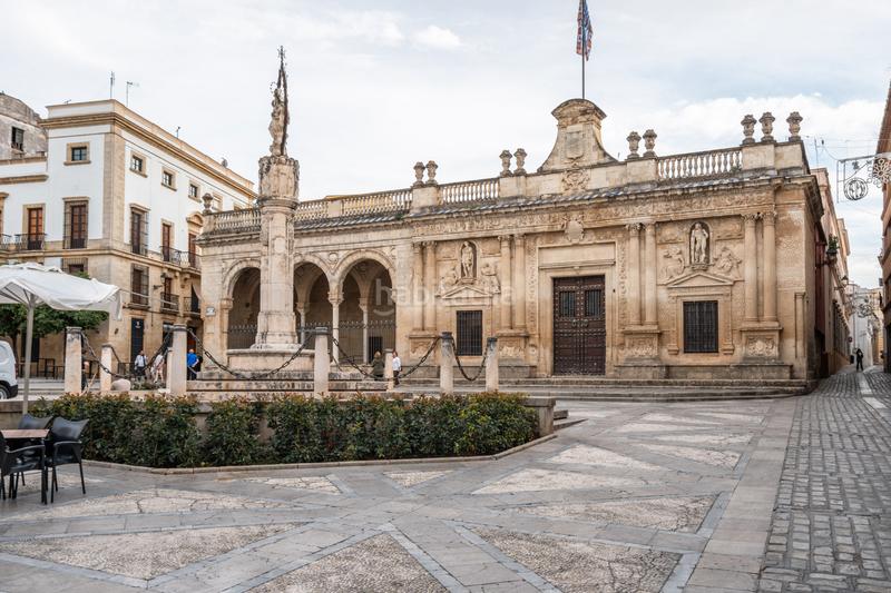 Foto f56e2406-db22-4bc0-aa06-c108fbb6b449. Casa amb xemeneia calefacció a Centro Jerez de la Frontera