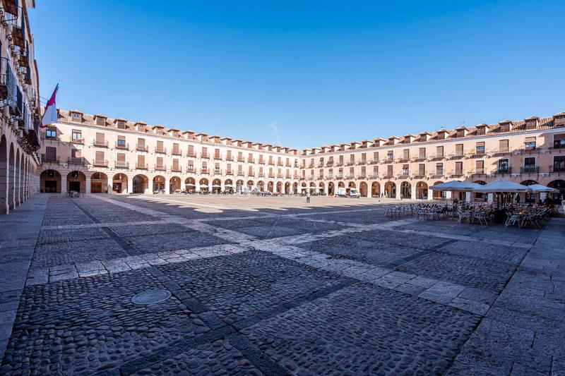 Foto 80bd6a16-40d2-4a0b-b43b-842049da5137. Appartamento con riscaldamento in Entrada-Gasolineras Ocaña