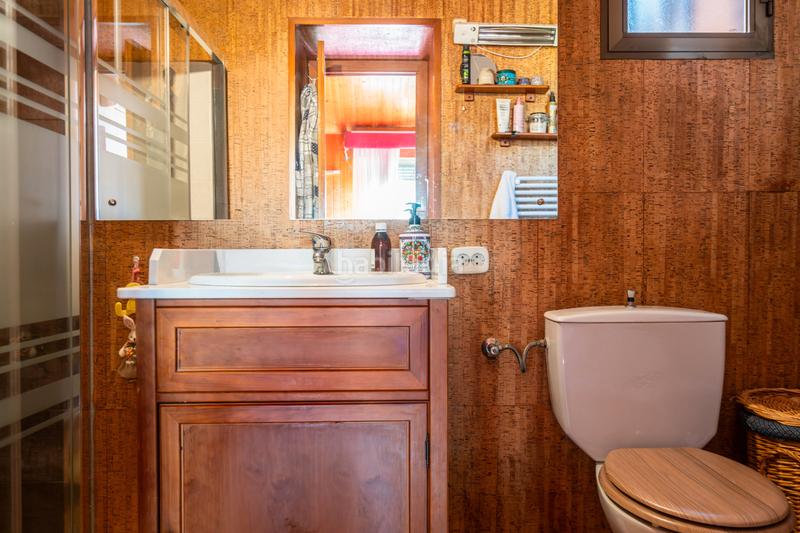 Foto c54a1542-da47-4939-8d19-df094a422def. Casa adossada amb xemeneia calefacció aparcament piscina a Galapagar