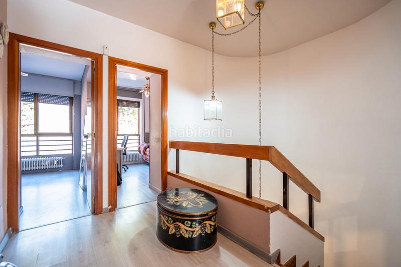 Foto f4ac8624-7df6-43d0-a338-9574942fb90d. Casa adossada amb xemeneia calefacció aparcament piscina a Galapagar