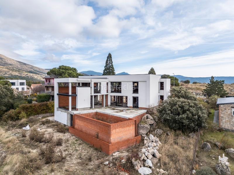 Foto 49f866ce-9d24-48e9-a5b0-332f7cd56643. Chalet with fireplace heating parking pool in Los Ángeles de San Rafael Espinar (El)