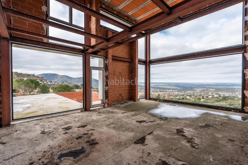 Foto eb3f7eba-71eb-4dfd-a2e4-c9ca30d1aeef. Chalet with fireplace heating parking pool in Los Ángeles de San Rafael Espinar (El)