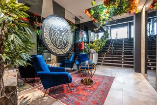 Lloguer Local Comercial a Cuatro Caminos - Azca. ^**^impresionante local en alquiler en zona castellana^**^  pone