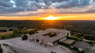House in Argamasilla de Alba. ^**^exclusiva finca de lujo de 690 hectáreas con coto de caza y