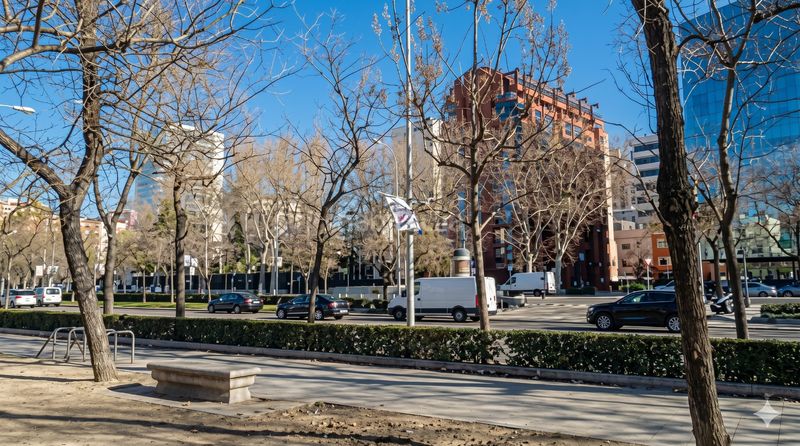 Foto aa7bf813-ff0d-4188-a65c-0f5d7e37c6e5. Xalet a Hispanoamérica-Bernabéu Madrid