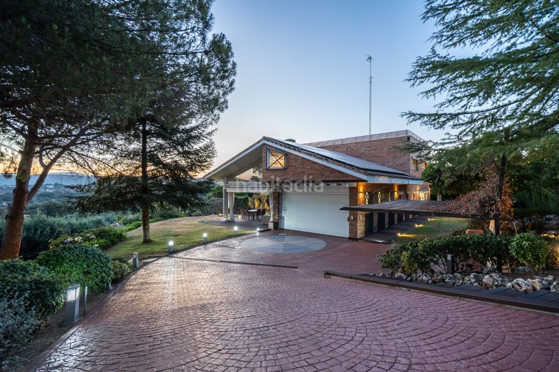 Foto 54f7f8fb-ce3d-4000-a2ca-2a0a8cad0b08. Chalet mit kamin parking pool in El Pinar-Punta Galea Rozas de Madrid (Las)
