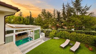 Chalet à Puerto Galapagar-Las Cuestas. ^**^exclusivo chalet independiente con piscina climatizada, gran