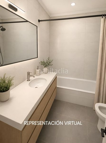 Foto f7fa2864-ff9e-49a1-a57b-73a0deabe216. Casa adossada amb xemeneia calefacció aparcament piscina a Galapagar