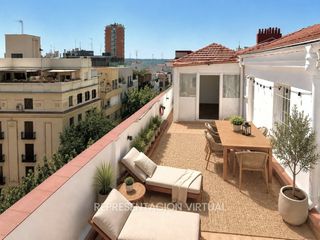Dachwohnung in Argüelles. Espectacular ático reformado de 180 m² con gran terraza en argüe
