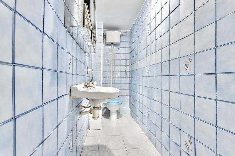 Foto 1173fb4d-612f-44d1-87fc-c1fa39d60e4e. Local commercial dans Artigues Badalona