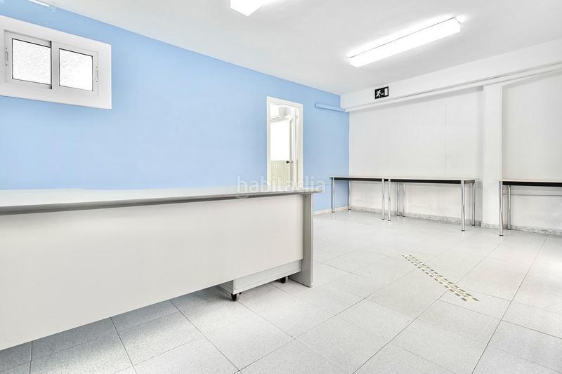 Foto 4a8cb08d-c6ca-4803-964c-c98924e6bf5a. Local commercial dans Artigues Badalona