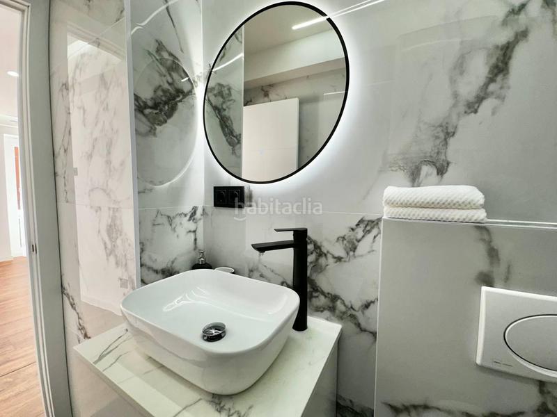 Foto 870a599c-004c-4bef-a82e-686666164564. Estudi a Guindalera Madrid