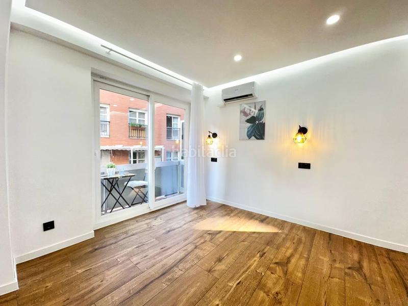 Foto d71584d8-c2cd-4742-a5aa-c58e9cf63c8f. Estudio en Guindalera Madrid