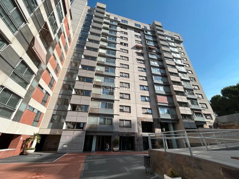 Foto a0d3ccb9-3099-4f48-8e3f-c1d05d8c4ca3. Alquiler piso en San Juan Bautista Madrid
