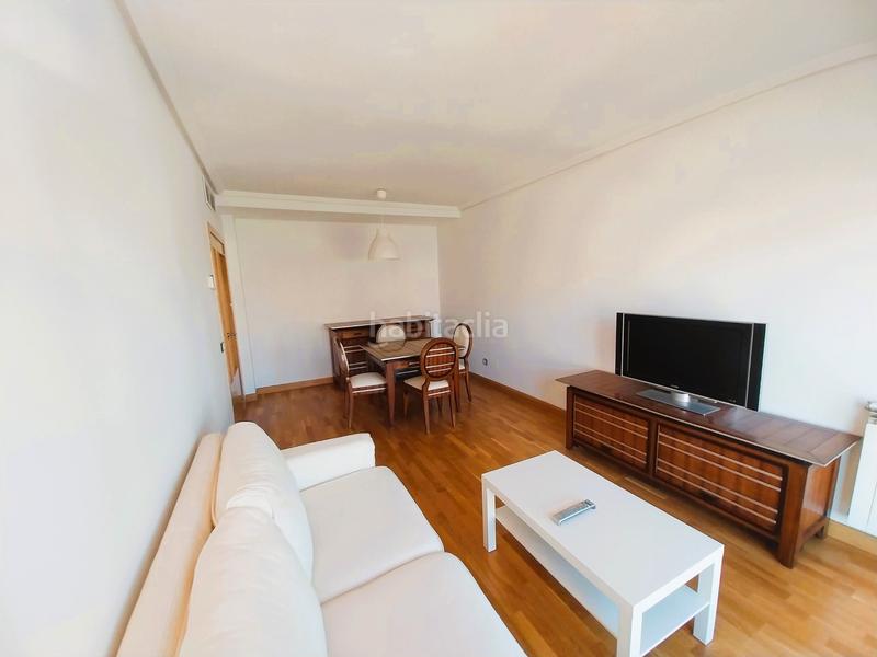 Foto 7af3d90c-34d2-4bec-a35d-b37bcde0246f. Rent flat with heating parking pool in Sanchinarro Madrid