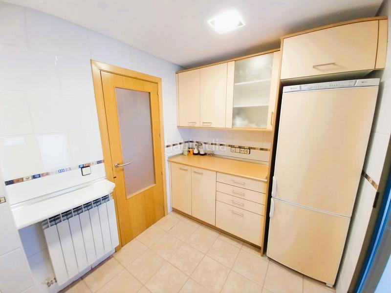 Foto e0ce29eb-cb7a-4abd-a257-5eddd709f403. Rent flat with heating parking pool in Sanchinarro Madrid
