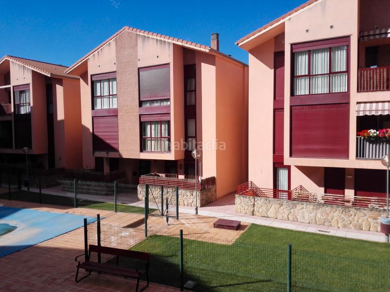 Foto 3231ca5f-838b-4455-bcb0-371a7ee74322. Lloguer pis amb calefacció aparcament piscina a Manzanares el Real