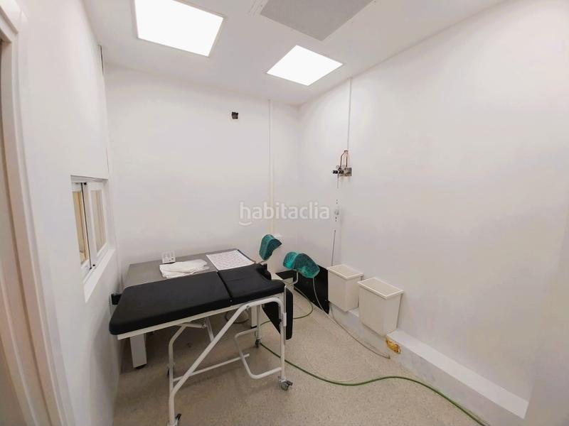 Foto c7751b0b-efa6-41be-b646-ce773185b9cc. Lloguer oficina amb calefacció aparcament a San Juan Bautista Madrid
