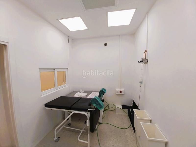 Foto 0def7b1a-0b31-46bb-8909-61e1abeb1a63. Location bureau avec chauffage parking dans San Juan Bautista Madrid