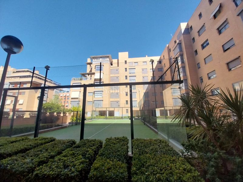 Foto 0a13fa95-1d8f-4b79-8312-d0290430503f. Rent flat with heating parking pool in Sanchinarro Madrid