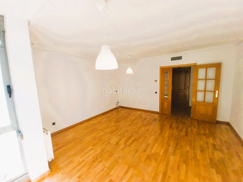 Foto 97e6e2d5-4b50-4638-95c2-2ee1d663636b. Rent flat with heating parking pool in Sanchinarro Madrid