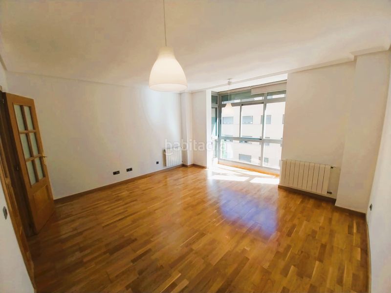 Foto aecc3274-9ad1-4edd-b8ca-fe0477be1d5a. Rent flat with heating parking pool in Sanchinarro Madrid