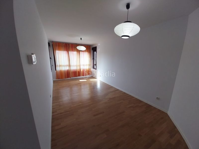 Foto 094d07b9-085b-4605-89b5-a7fa9dd9c892. Rent flat with heating parking pool in Centro Alcobendas