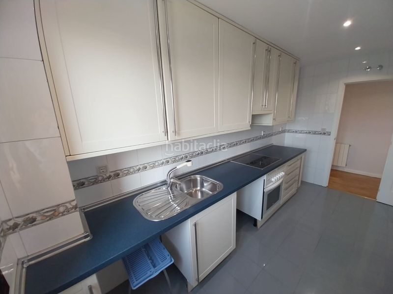 Foto 8a65da56-940e-46a8-a0a0-06bb430f46d7. Rent flat with heating parking pool in Centro Alcobendas