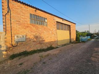 Local Comercial a Ciutat Jardí. Almacén ubicado en partida de balafia cerca de tenis urgell, con