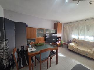 Appartement  Carrer de pardinyes baixes. Piso en el barrio de pardiñas 3 habitaciones dobles