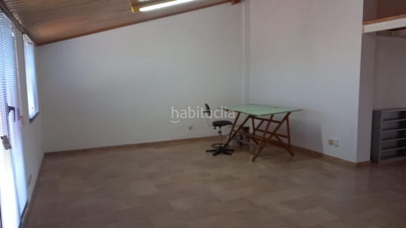 Foto a6f684c1-caa6-4aa0-8f1a-672812e68d6e. Alquiler loft atico tipo loft en planta en Centre Històric Lleida