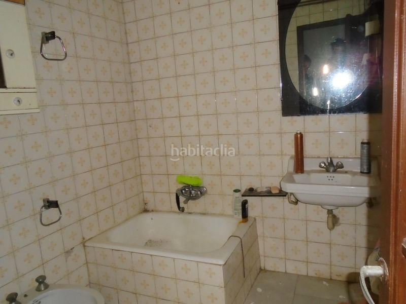 Foto 7a2d6f04-fe9a-45ab-b6d7-b978bd596816. Masia amb calefacció aparcament a Rosselló