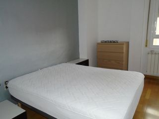 Miete Etagenwohnung  Pius xii