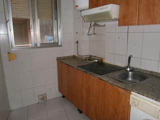 Apartament a Centre Histric. Apto. de 1 habitacin, cocina indendiente, 1 bao, comedor, semi