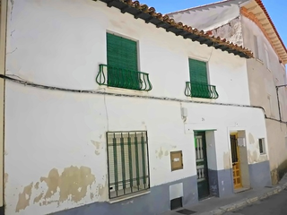 Country house en Colmenar de Oreja. Ezan pone a la venta una casa de pueblo de segunda mano en colme