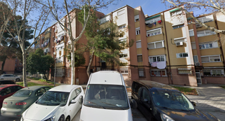 Appartement à Hellín. Ezan pone a la venta un piso en el barrio de amposta, distrito d