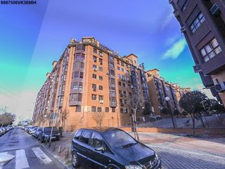 Etagenwohnung in Orcasitas. Ezan pone a la venta un fabuloso piso con garaje y trastero en e