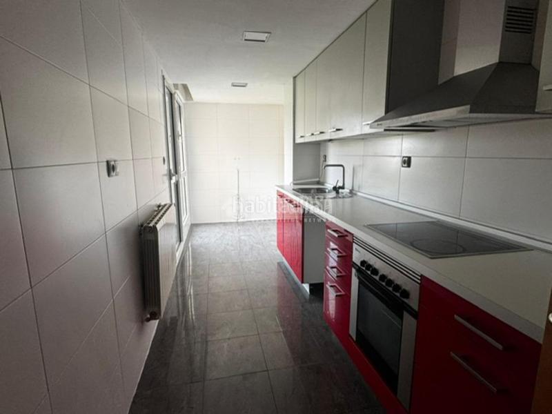 Foto f4c51d69-bf1d-46cf-84ef-1840f305aa46. Flat with heating parking pool in Hospital Valdemoro