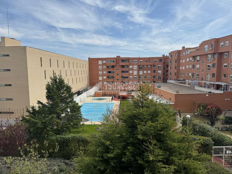 Foto 4e68435c-5acb-45d7-a56b-034d05245fee. Àtic amb calefacció aparcament piscina a Hospital Valdemoro