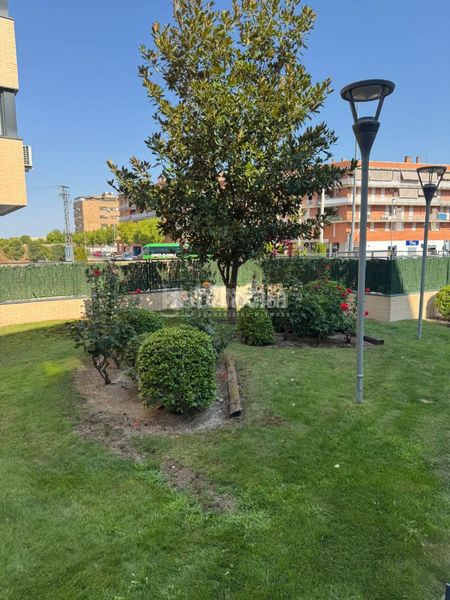 Foto 97d866aa-daff-4d05-9984-265b0c3a65bc. Pis amb aparcament piscina a Hispanoamérica-Comunidades Valdemoro