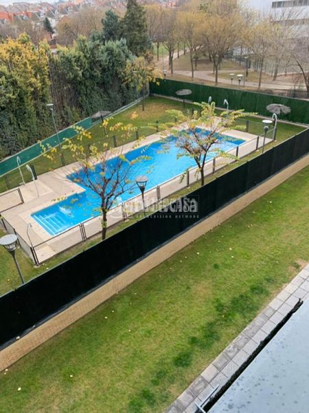 Foto d6e67c7e-b898-4bec-af7c-73933152b422. Pis amb aparcament piscina a Hispanoamérica-Comunidades Valdemoro