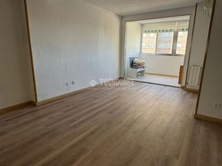 Etagenwohnung in Brezo. Piso en venta en valdemoro