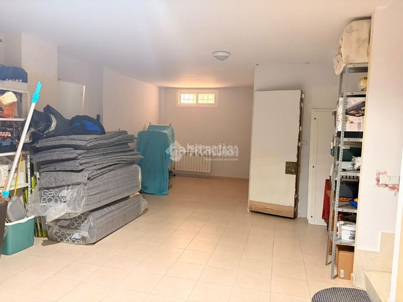 Foto 7befd04e-5829-4f69-9f9a-dcadf3dbe6d7. Doppelhaus mit parking pool in Hospital Valdemoro