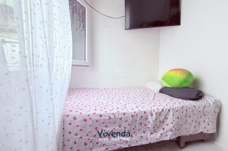 Foto 2c00e6ce-51c0-4190-b22a-df45cb3525e0. Etagenwohnung mit heizung in Villaverde Alto Madrid