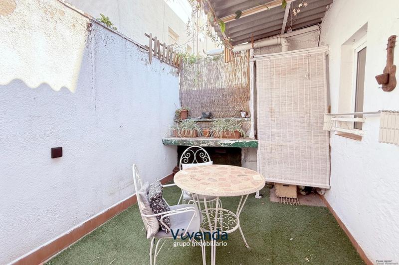 Foto 597843bc-a193-4ee7-ae1e-750a8f559a9d. Piso dicen que la mejor inversión de tu vida no se mide en números, sino en recuerdos. en Madrid