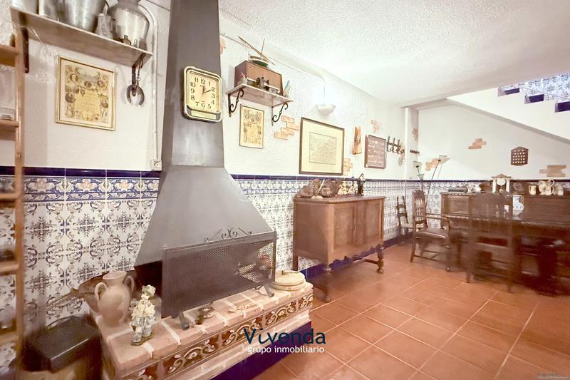 Foto 10ed68e2-f9f2-4c2b-8445-fb332f7914ad. Casa a schiera con riscaldamento parcheggio in Calle Pinto-San Roque Parla