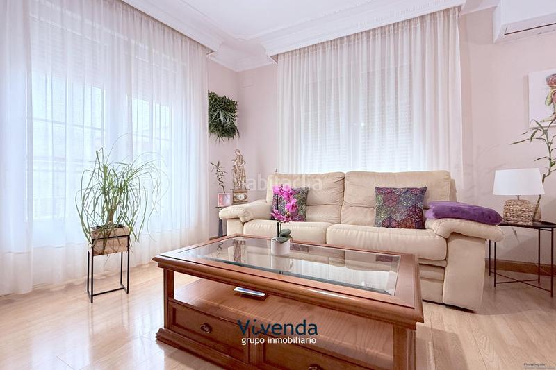 Foto 2a8e214c-d0a9-485b-ab40-5ce9a85f05ca. Casa a schiera con riscaldamento parcheggio in Calle Pinto-San Roque Parla