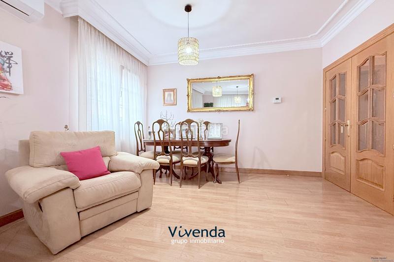 Foto 68a1e404-b711-42dc-b194-c9a8cfd8efe7. Casa a schiera con riscaldamento parcheggio in Calle Pinto-San Roque Parla