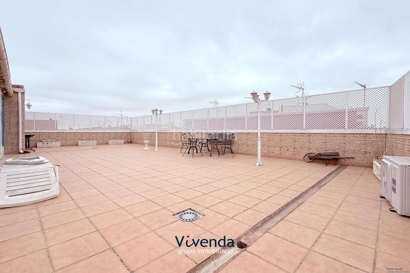 Foto 8bf1f4c7-90cf-48bf-8737-7c1204b47637. Casa a schiera con riscaldamento parcheggio in Calle Pinto-San Roque Parla